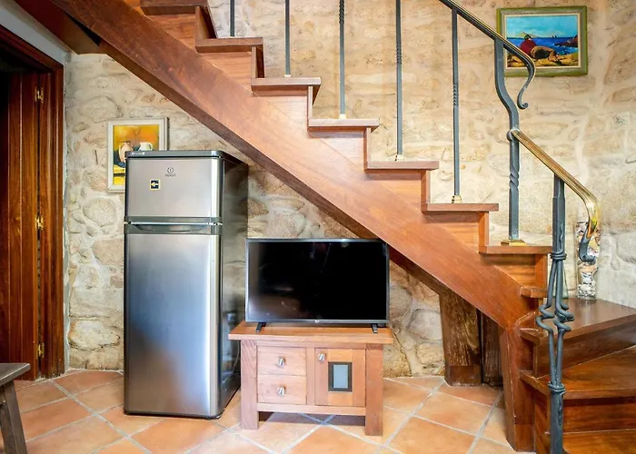 2 Bedroom Amazing Home In Muros