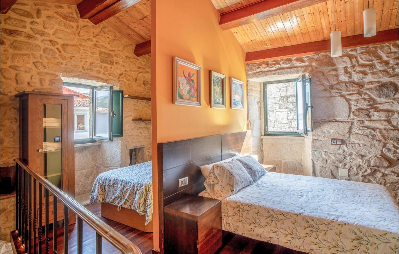 Hébergement de vacances 2 Bedroom Amazing In Muros