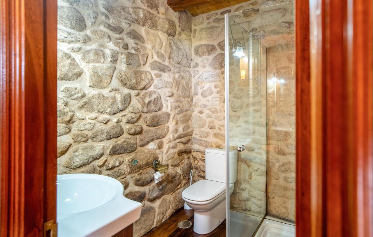 2 Bedroom Amazing In Hébergement de vacances *